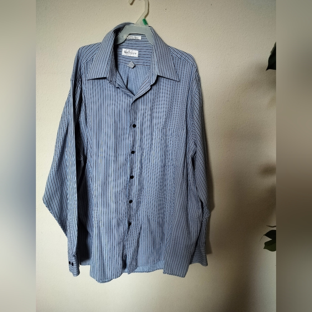 Van Heusen Men's striped formal shirt wrinkle free size L 34/35